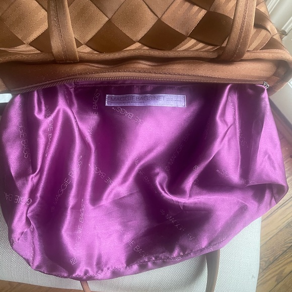 Maggie bags recycled nylon seat belt webbing purse - Picture 5 of 9